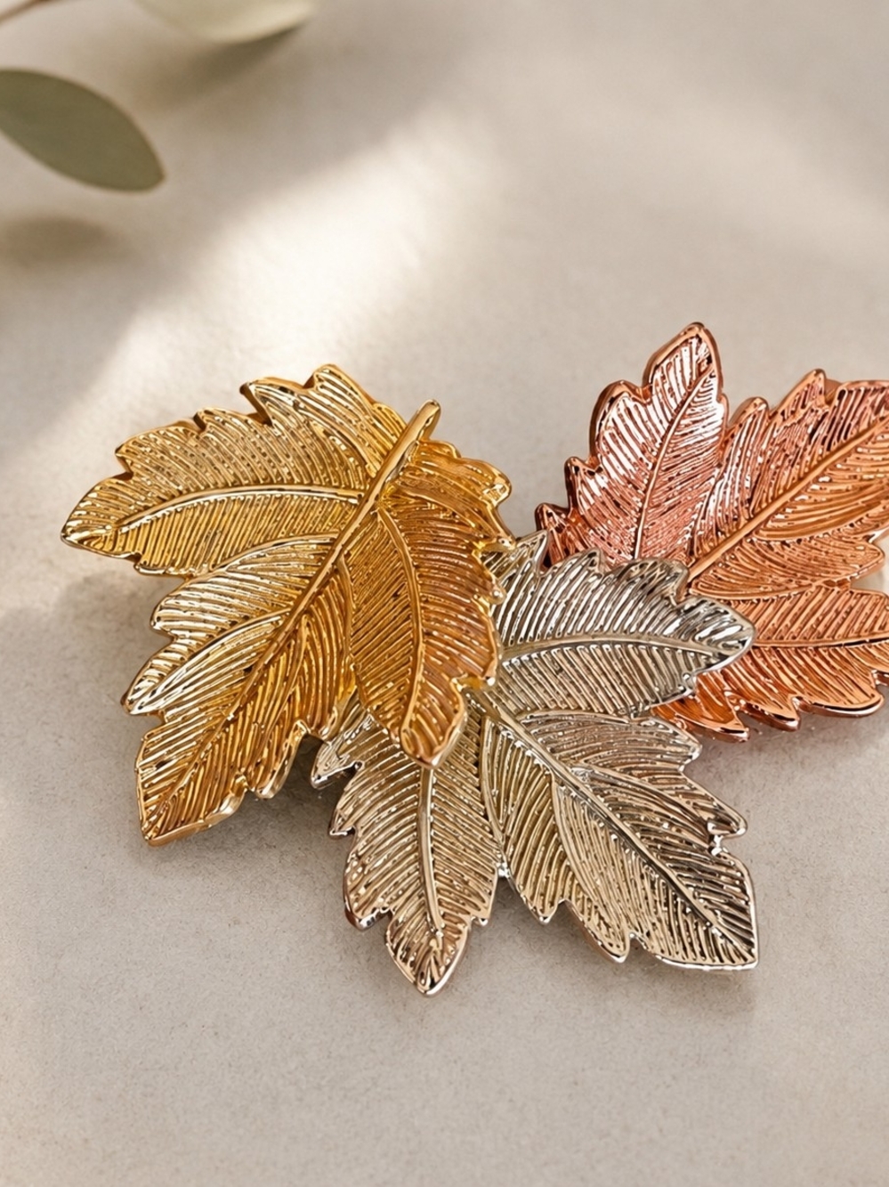 PREMIER DESIGNS TRI-TONE AUTUMN LEAVES BROOCH PIN